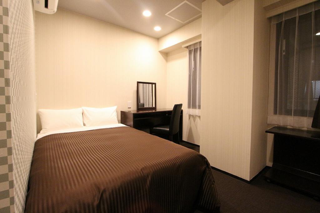 Livemax Nihonbashi Hakozaki Hotel Tokio
